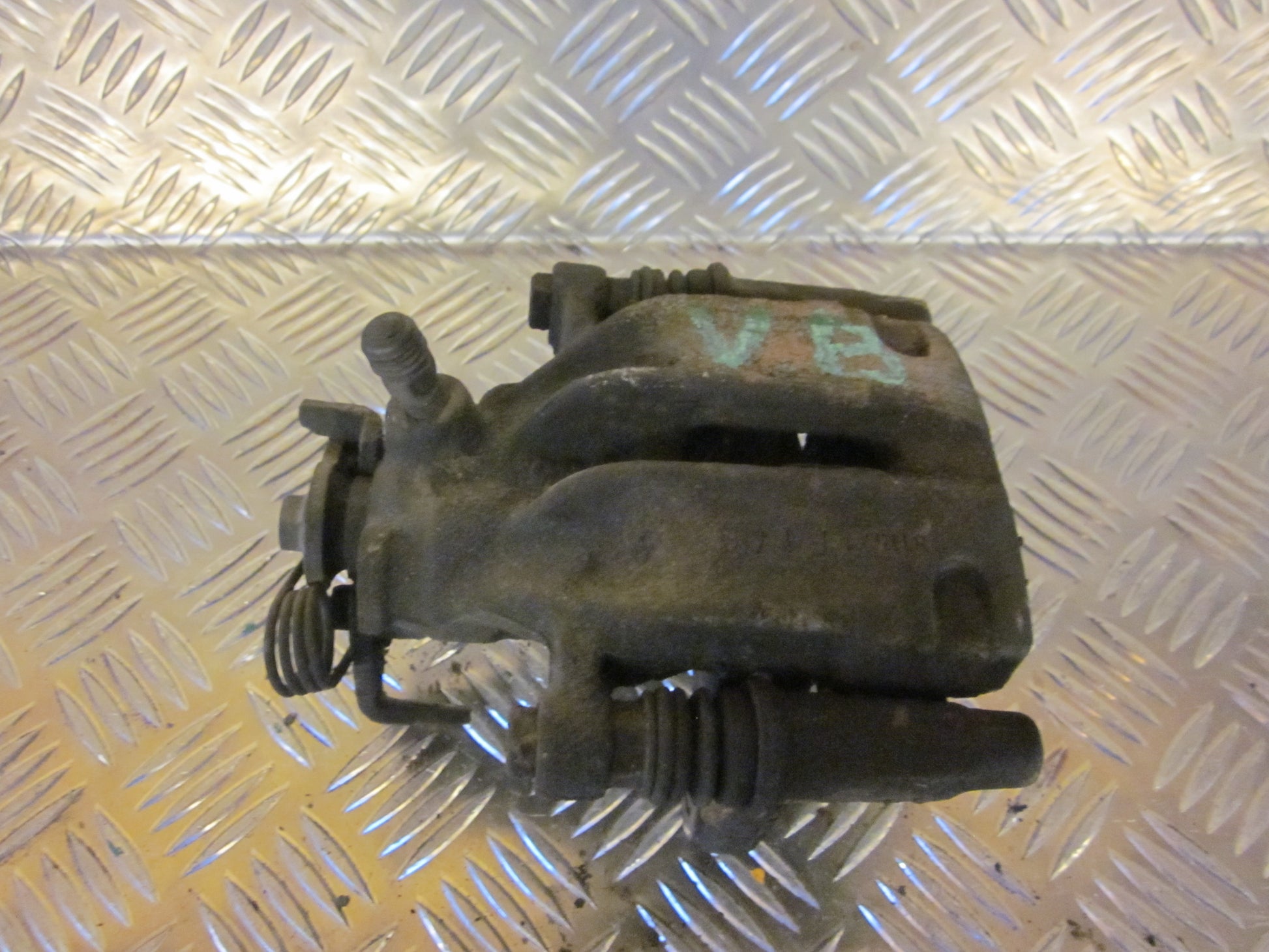 Citroen C8 Bremsekaliber VB Med OEM Nr. Ophugger Fra Citroen Ophugger