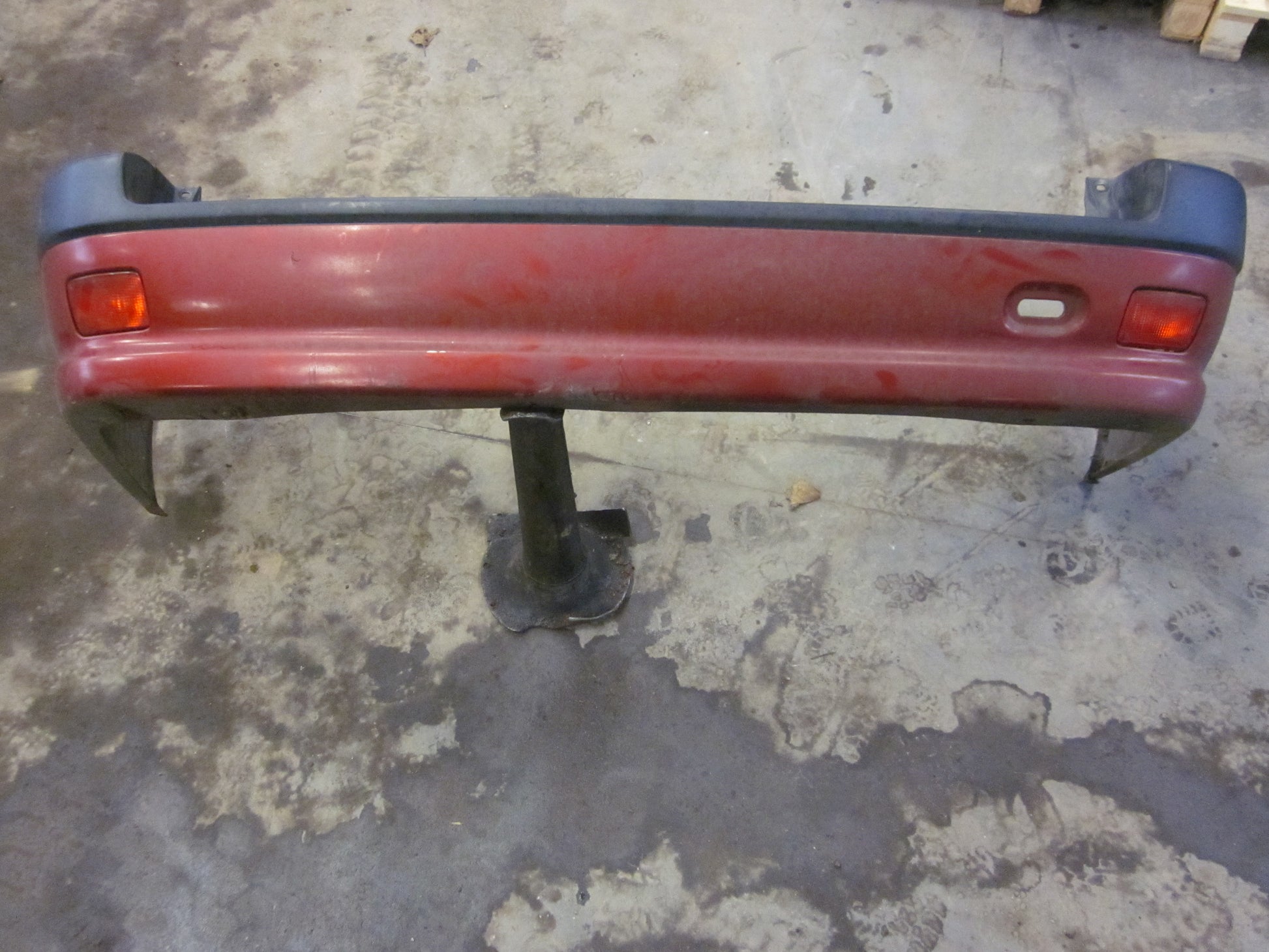 Peugeot 306 Bagkofanger Med OEM Nr. Ophugger Fra Peugeot Ophugger