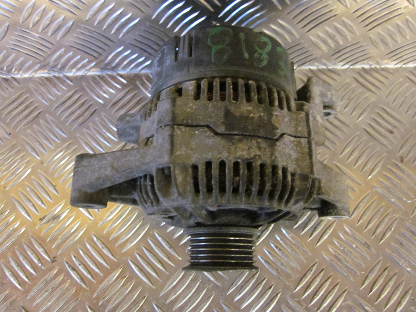 Opel Corsa B Generator Med OEM Nr. 0123100001 Fra Opel Ophugger