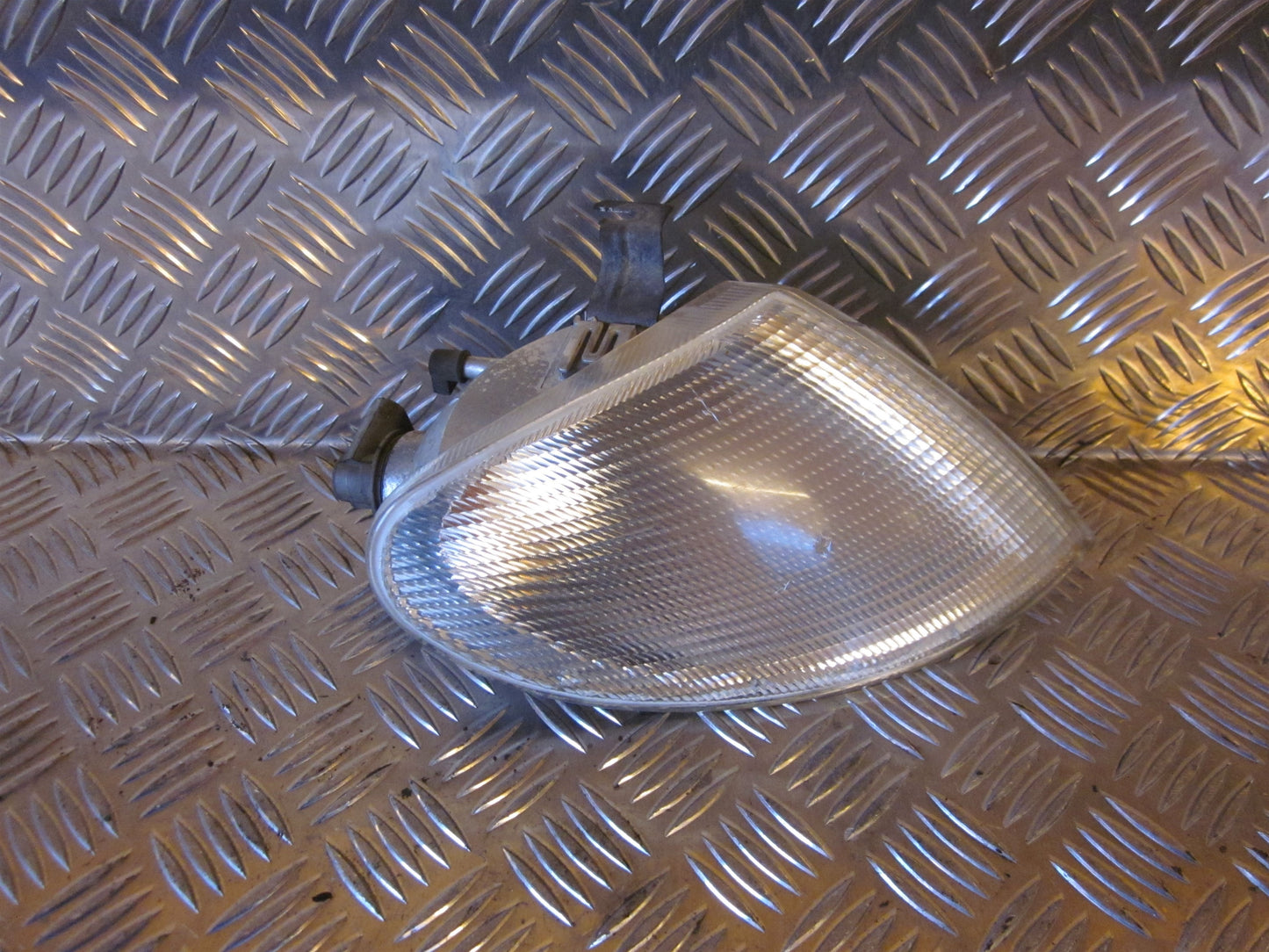 Ford Galaxy Blinklygte For Med OEM Nr. Ophugger Fra Ford Ophugger