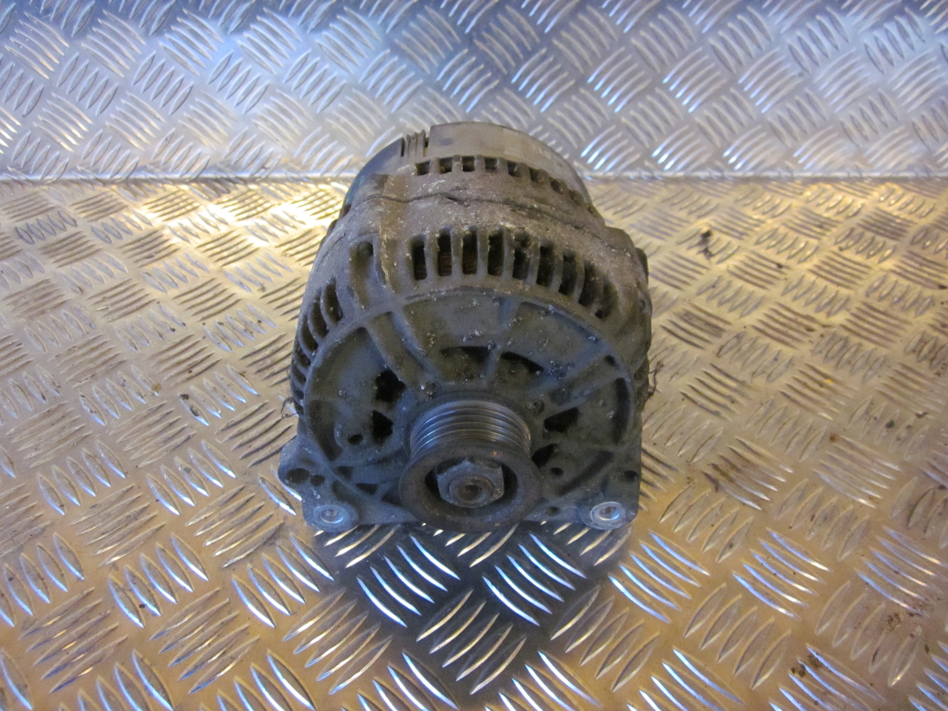 Ford Galaxy Generator Med OEM Nr. R95VW10300EC Fra Ford Ophugger