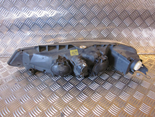 Peugeot 406 Forlygte Med OEM Nr. Ophugger Fra Peugeot Ophugger