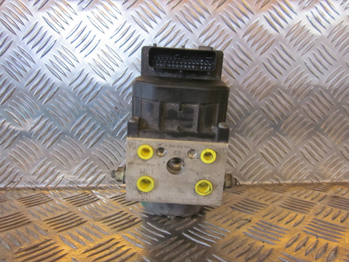 Peugeot 406 ABS Pumpe Med OEM Nr. 0265216543 Fra Peugeot Ophugger