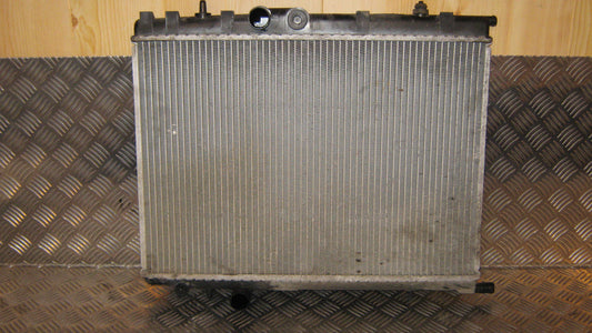 Peugeot Partner Køler Med OEM Nr. 1330F4 Fra Peugeot Ophugger