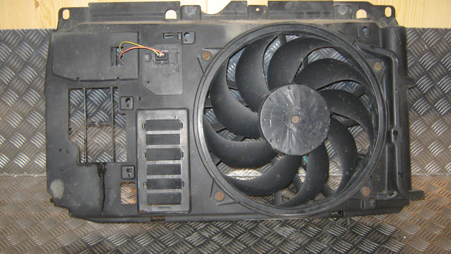 Peugeot Partner Kølerblæser El Med OEM Nr. Ophugger Fra Peugeot Ophugger