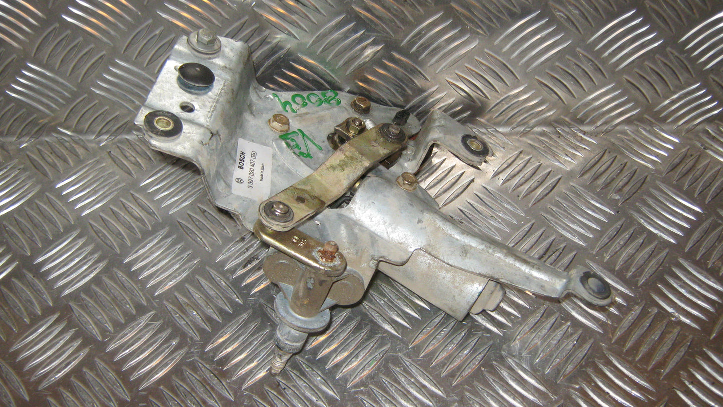 Peugeot Partner Bagrudevisker Motor Med OEM Nr. Ophugger Fra Peugeot Ophugger