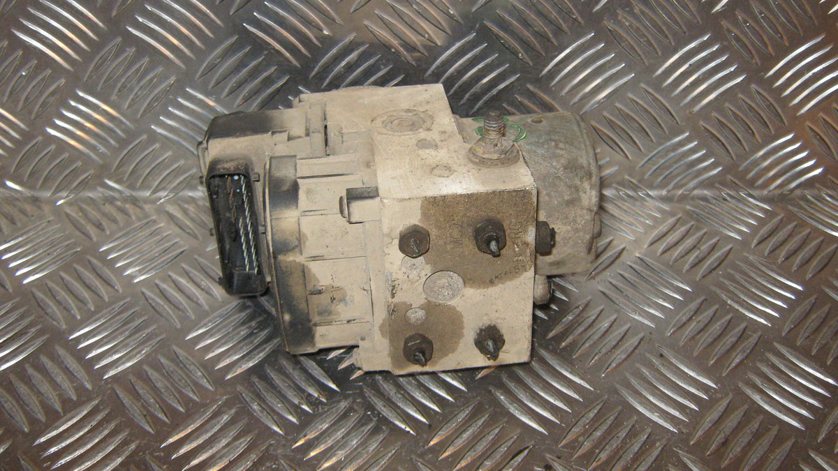 Peugeot Partner ABS Pumpe Med OEM Nr. 0273004439 Fra Peugeot Ophugger