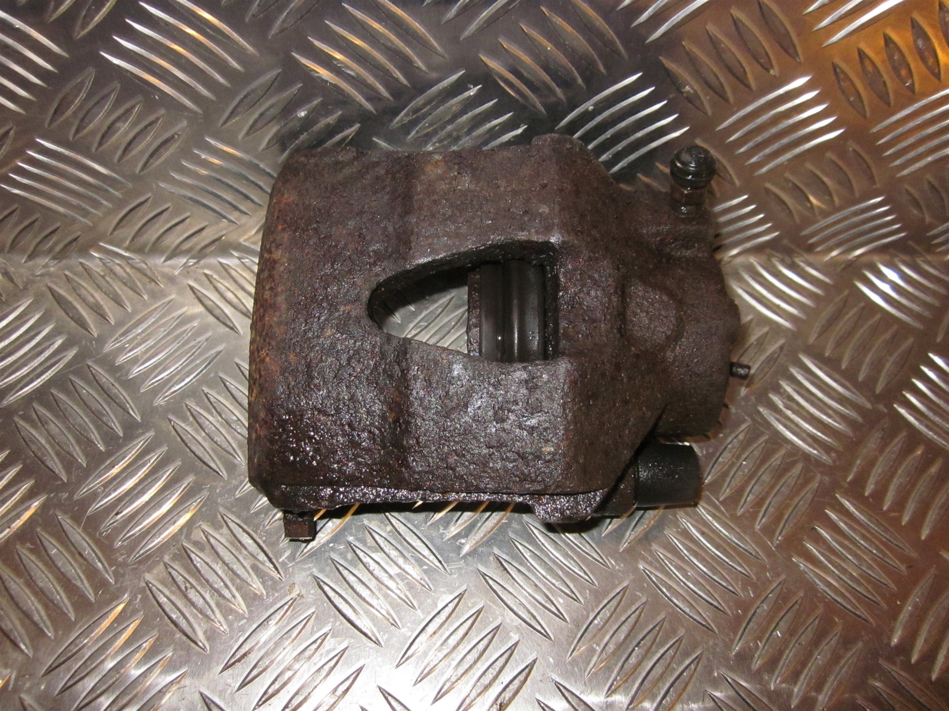 Skoda Octavia Bremsekaliber HF Med OEM Nr. Ophugger Fra Skoda Ophugger