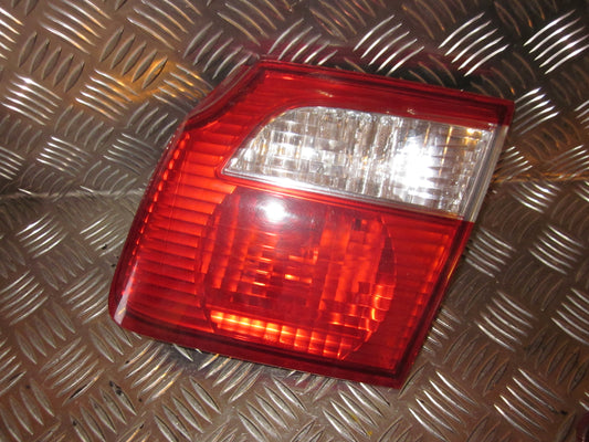 Mazda 626 GF/GW Baglygte Med OEM Nr. Ophugger Fra Mazda Ophugger