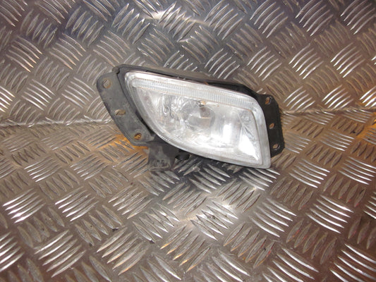 Mazda 626 GF/GW Tågelygte For Med OEM Nr. Ophugger Fra Mazda Ophugger