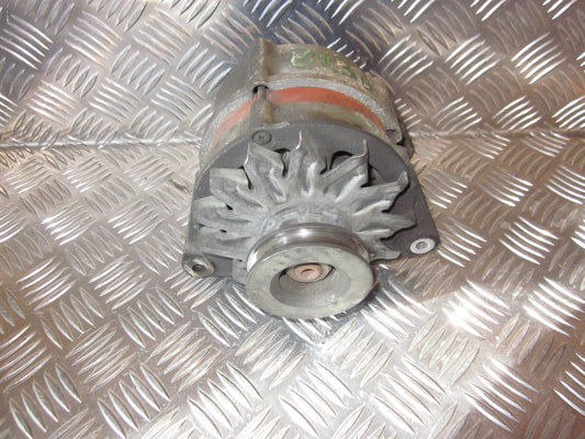 BMW 3-Serie E30 Generator Med OEM Nr. 12311721134 Fra BMW Ophugger