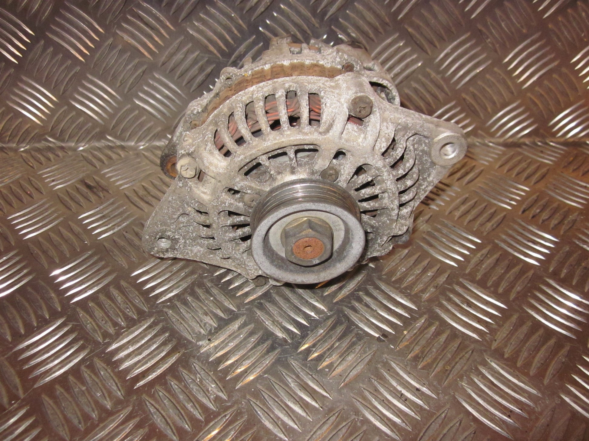 Mazda 323 F 5D BJ14 Generator Med OEM Nr. A2TB0091A Fra Mazda Ophugger