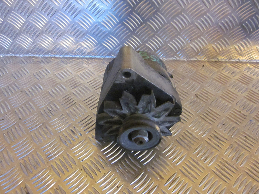 Peugeot 205 Generator Med OEM Nr. 9602174480 Fra Peugeot Ophugger
