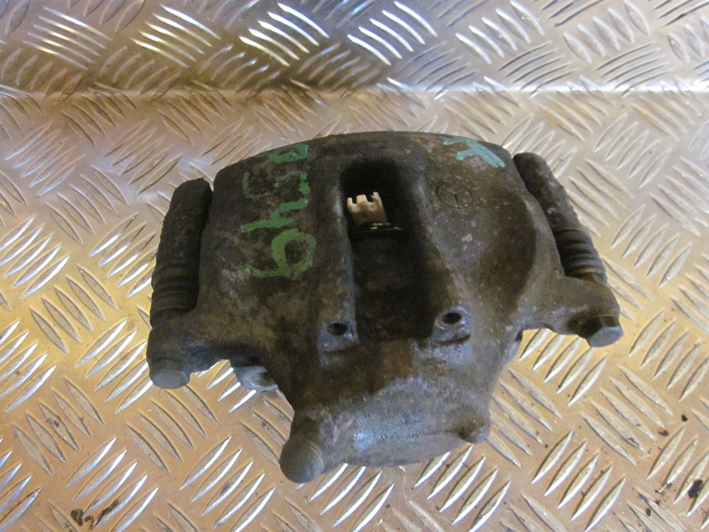 Mercedes 200 - W124 Bremsekaliber HF Med OEM Nr. Ophugger Fra Mercedes Ophugger