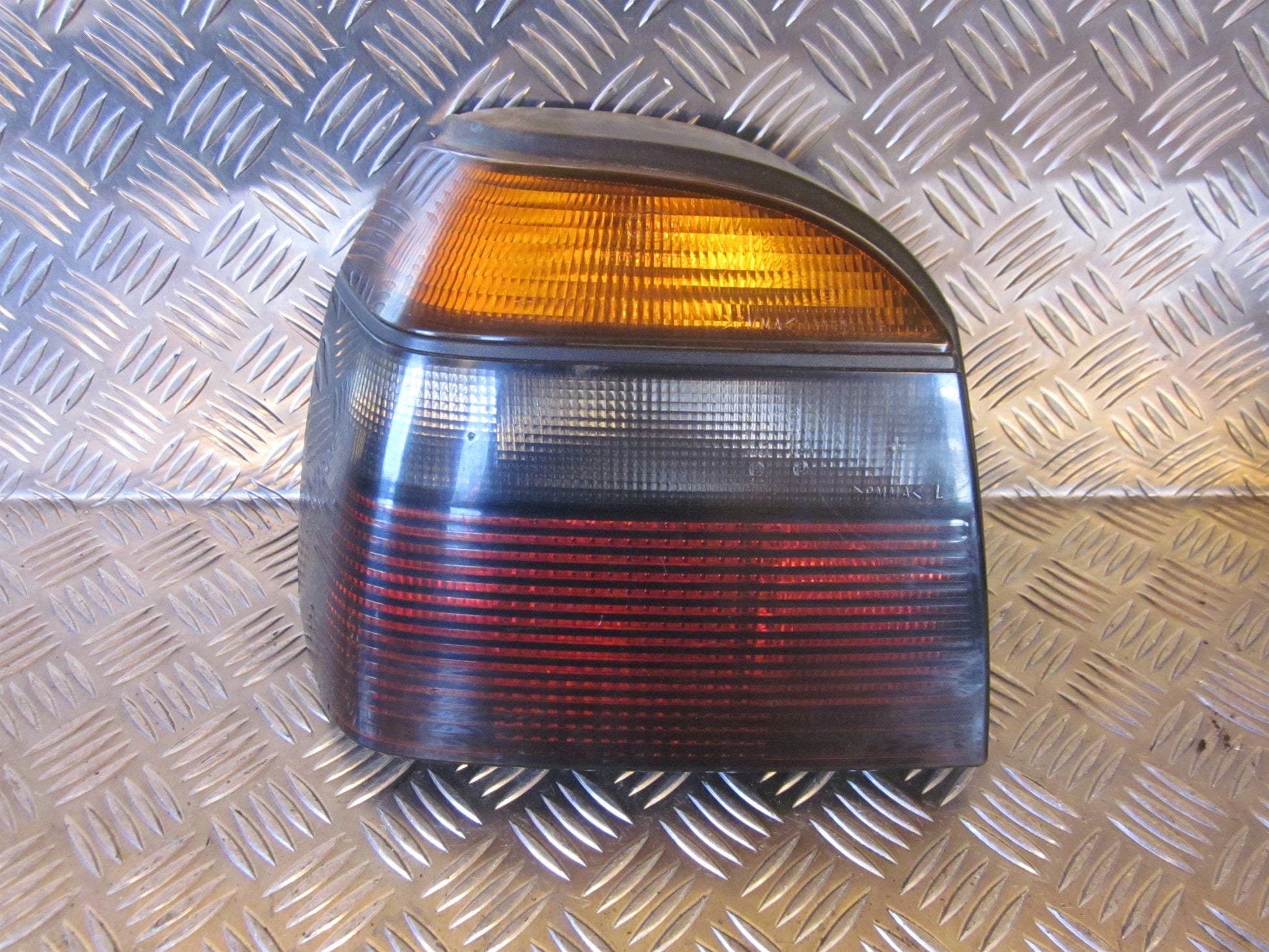 VW Golf 3 1H Baglygte Med OEM Nr. Ophugger Fra VW Ophugger