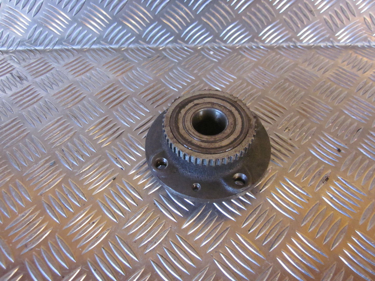 Peugeot 406 Bagnav Med OEM Nr. Ophugger Fra Peugeot Ophugger