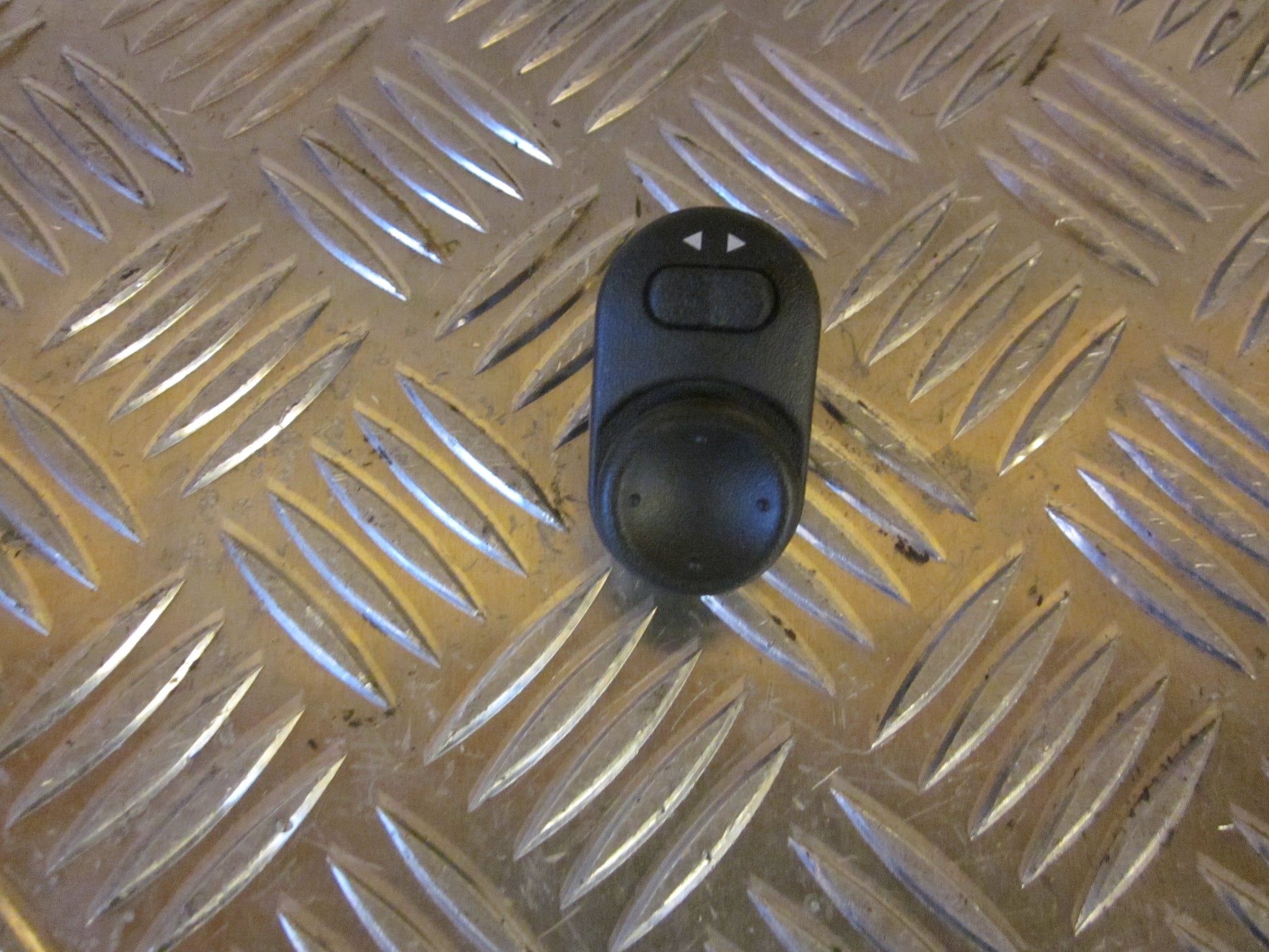 Opel Meriva A Kontakt Sidespejl Med OEM Nr. Ophugger Fra Opel Ophugger