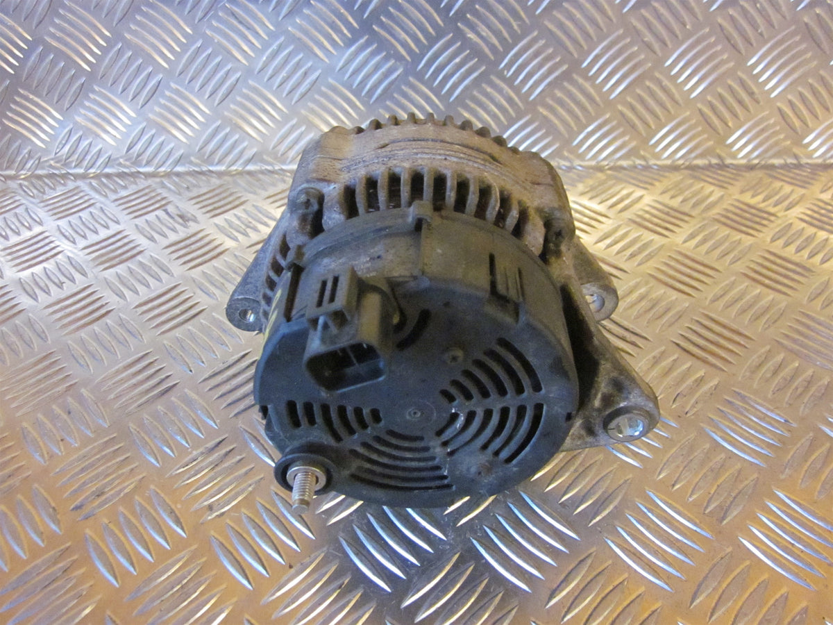 Mitsubishi Carisma Generator Med OEM Nr. 0272220205 Fra Mitsubishi Ophugger