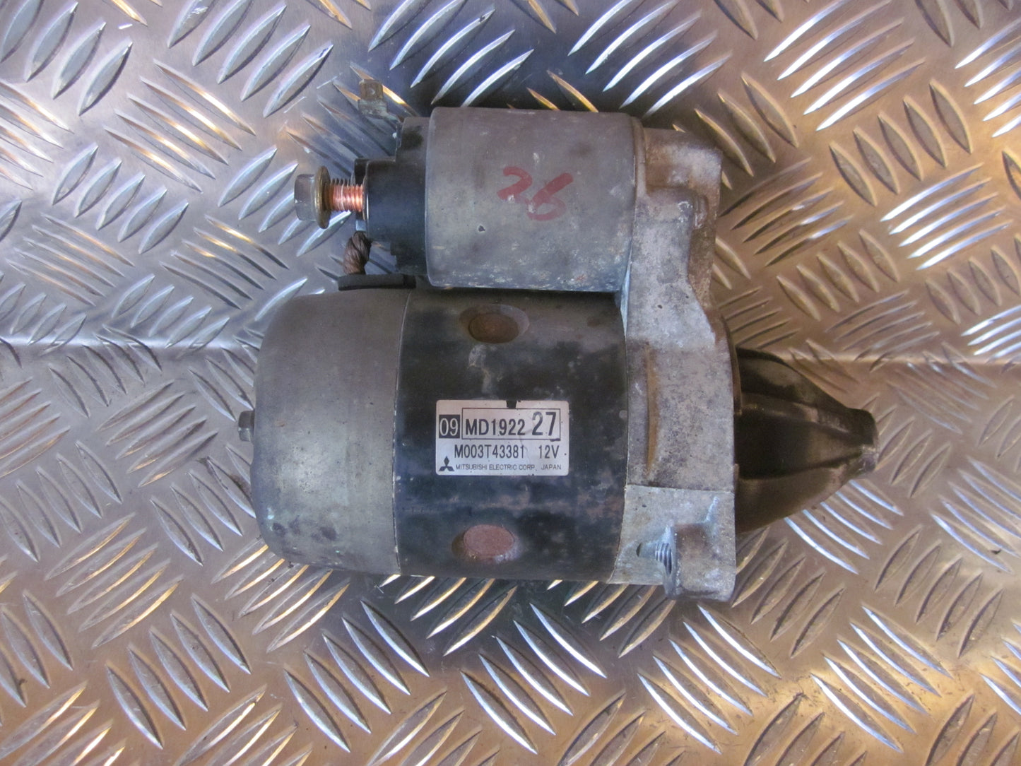 Mitsubishi Lancer Starter Med OEM Nr. M003T43381 Fra Mitsubishi Ophugger