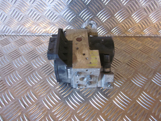 Mercedes E W210 Abs Pumpe Med OEM Nr. A0034319012 Fra Mercedes Ophugger