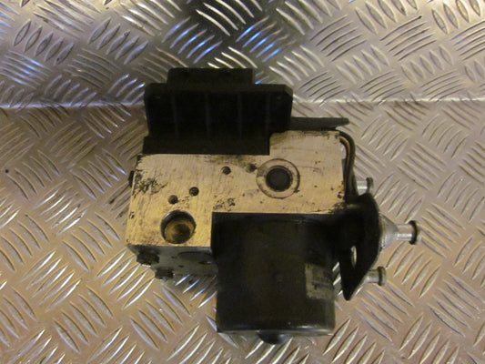 Mercedes E W210 Abs Pumpe Med OEM Nr. 0265217401 Fra Mercedes Ophugger