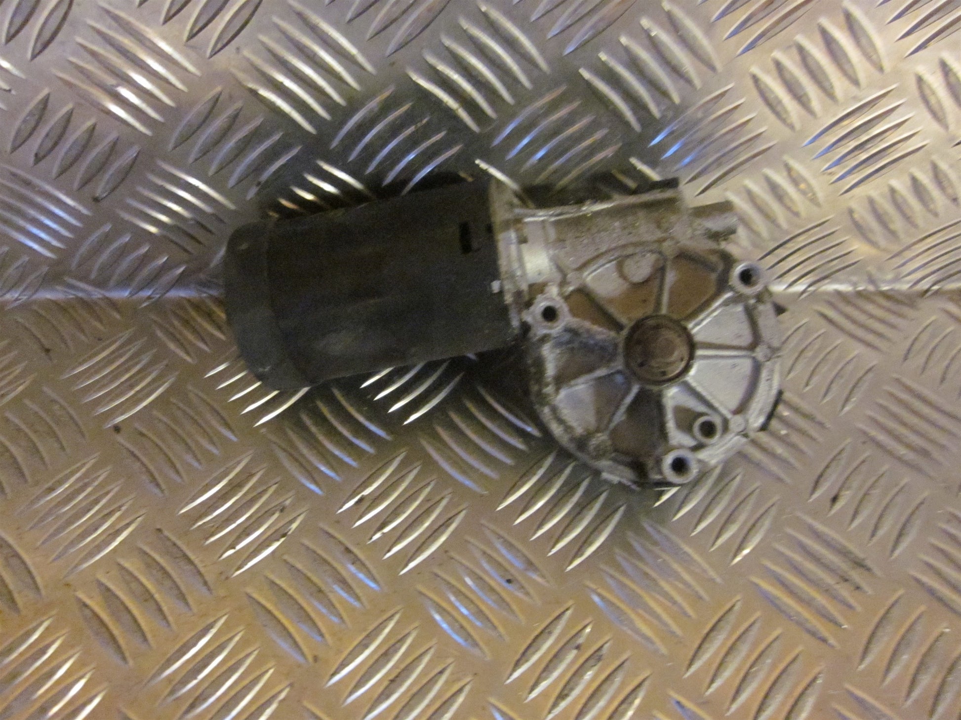 Mercedes E W210 Viskermotor Med OEM Nr. Ophugger Fra Mercedes Ophugger