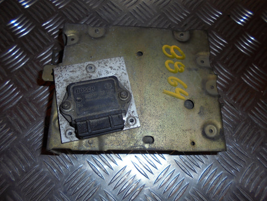 VW Golf 2 Motorstyring - Motorstyreboks - Injection Elboks Med OEM Nr. 321906263B Fra VW Ophugger