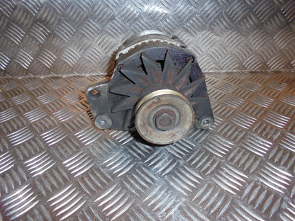 VW Golf 3 1H Generator Med OEM Nr. Ophugger Fra VW Ophugger