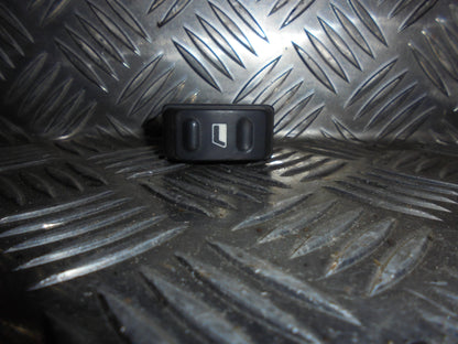 Citroen Xsara Kontakt Rudehejs Med OEM Nr. Ophugger Fra Citroen Ophugger