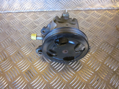 Mazda 626 GF/GW Servopumpe Med OEM Nr. Ophugger Fra Mazda Ophugger