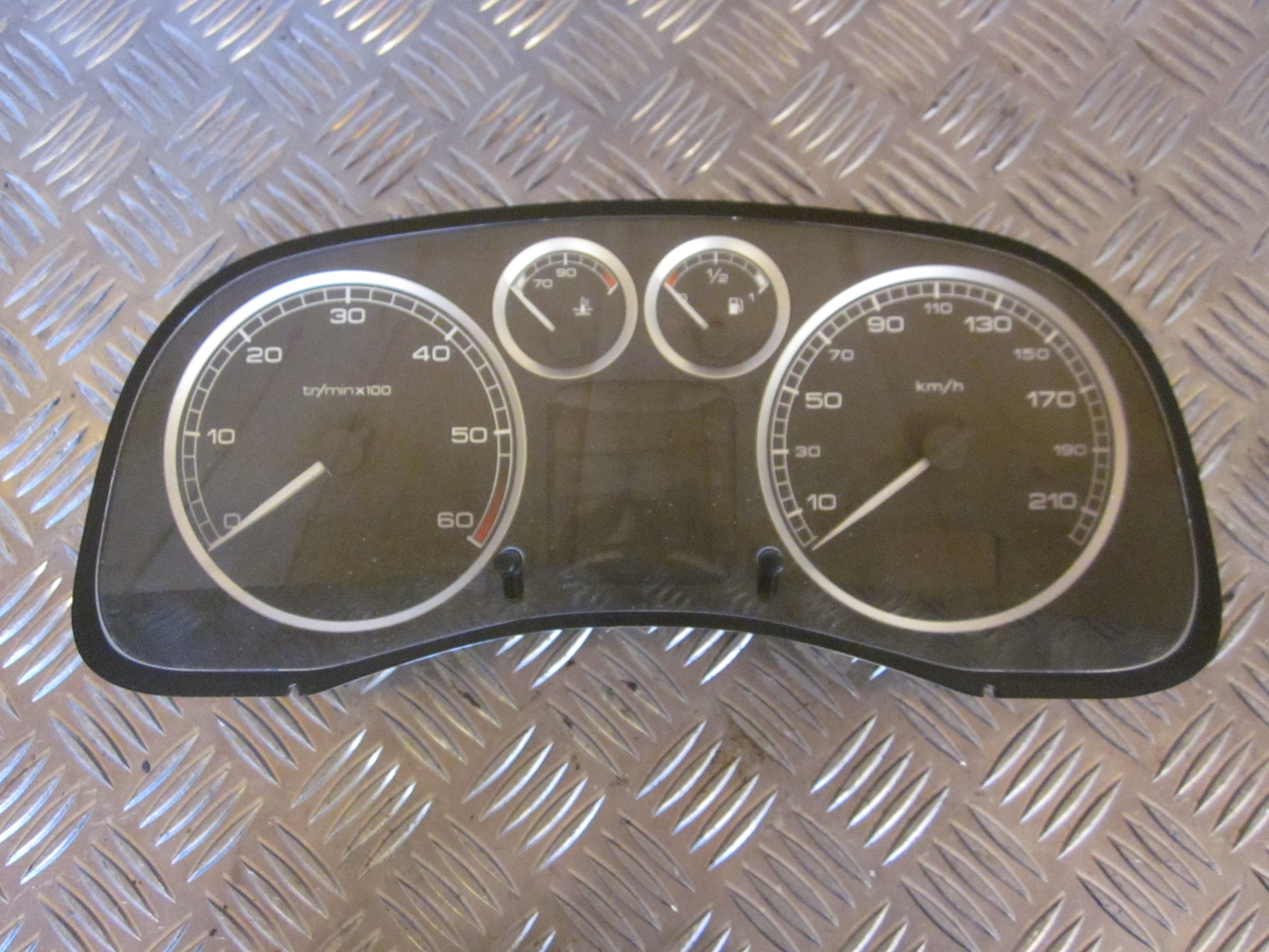 Peugeot 307 Speedometer - Instrument Med OEM Nr. 9647538480 Fra Peugeot Ophugger