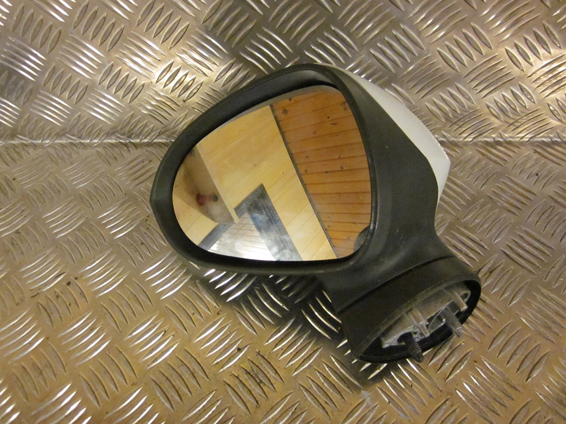 Seat Ibiza 6J Sidespejl Med OEM Nr. 6J2857507D Fra Seat Ophugger