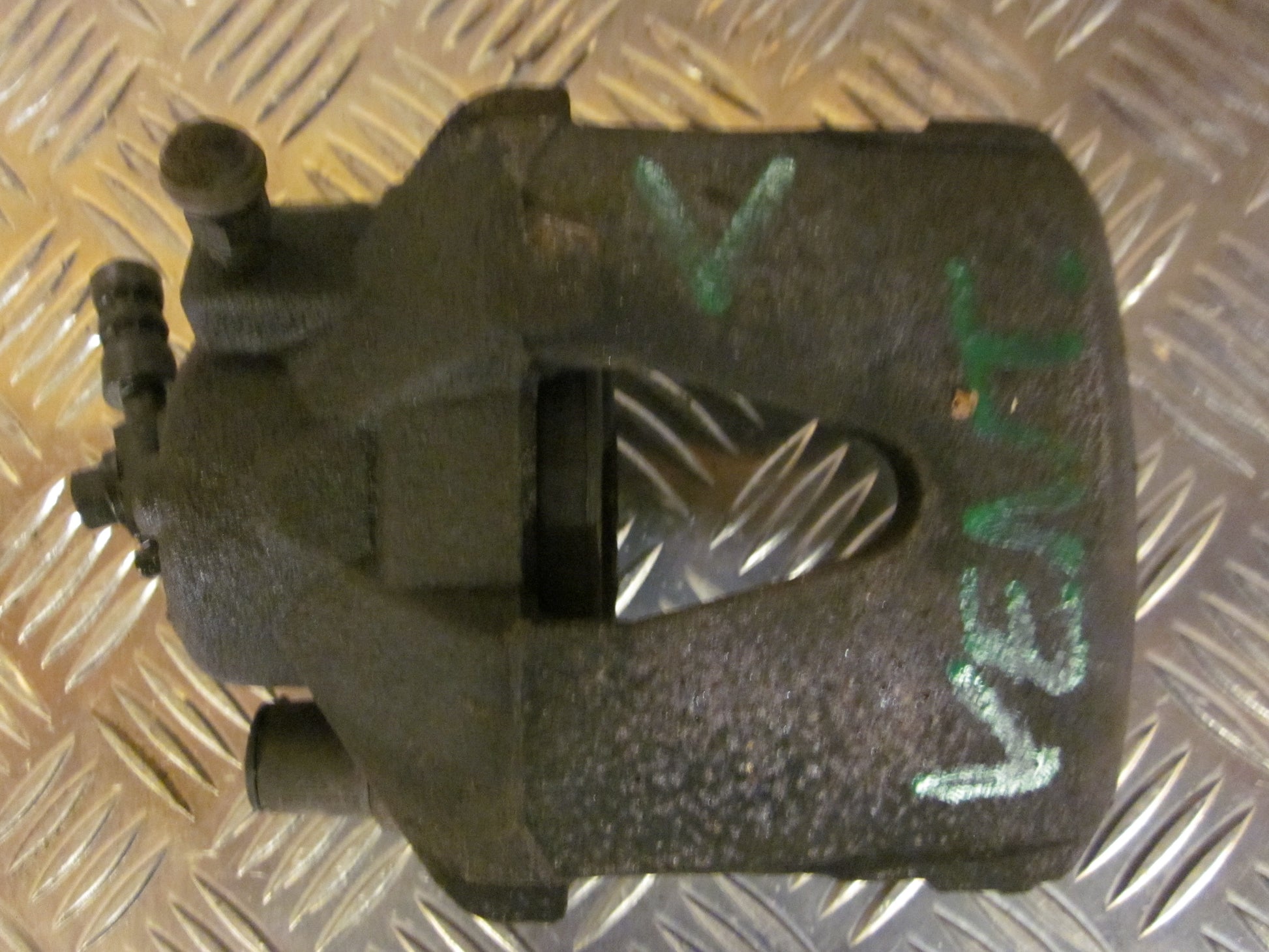 Seat Ibiza 6J Bremsekaliber VF Med OEM Nr. Ophugger Fra Seat Ophugger