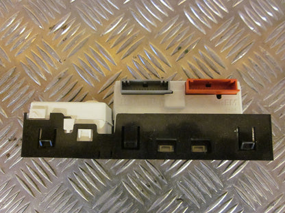 Renault Laguna 2 Ur Med OEM Nr. Ophugger Fra Renault Ophugger