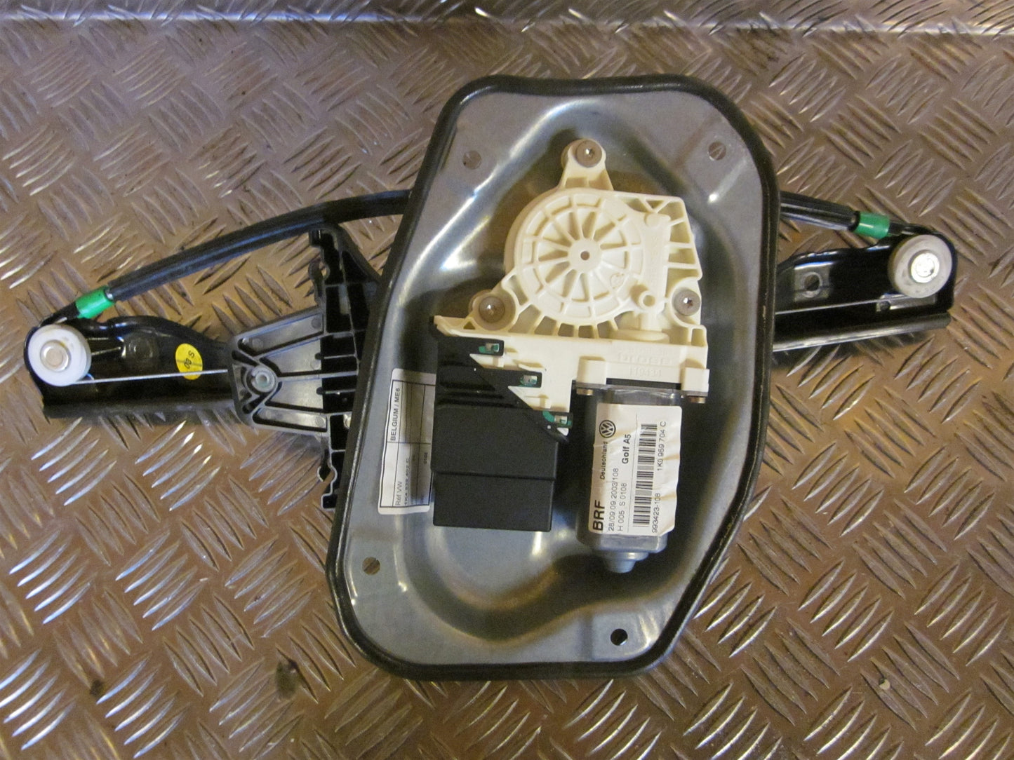 VW Golf 5 1K Rudemotor - Rudehejs Med OEM Nr. 1KO959704C Fra VW Ophugger