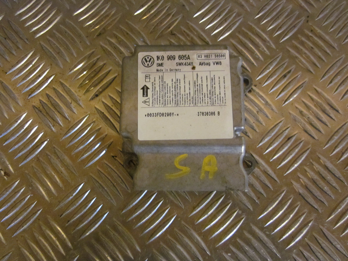 VW Golf 5 1K Airbag Elboks Med OEM Nr. 03H021S0500 Fra VW Ophugger