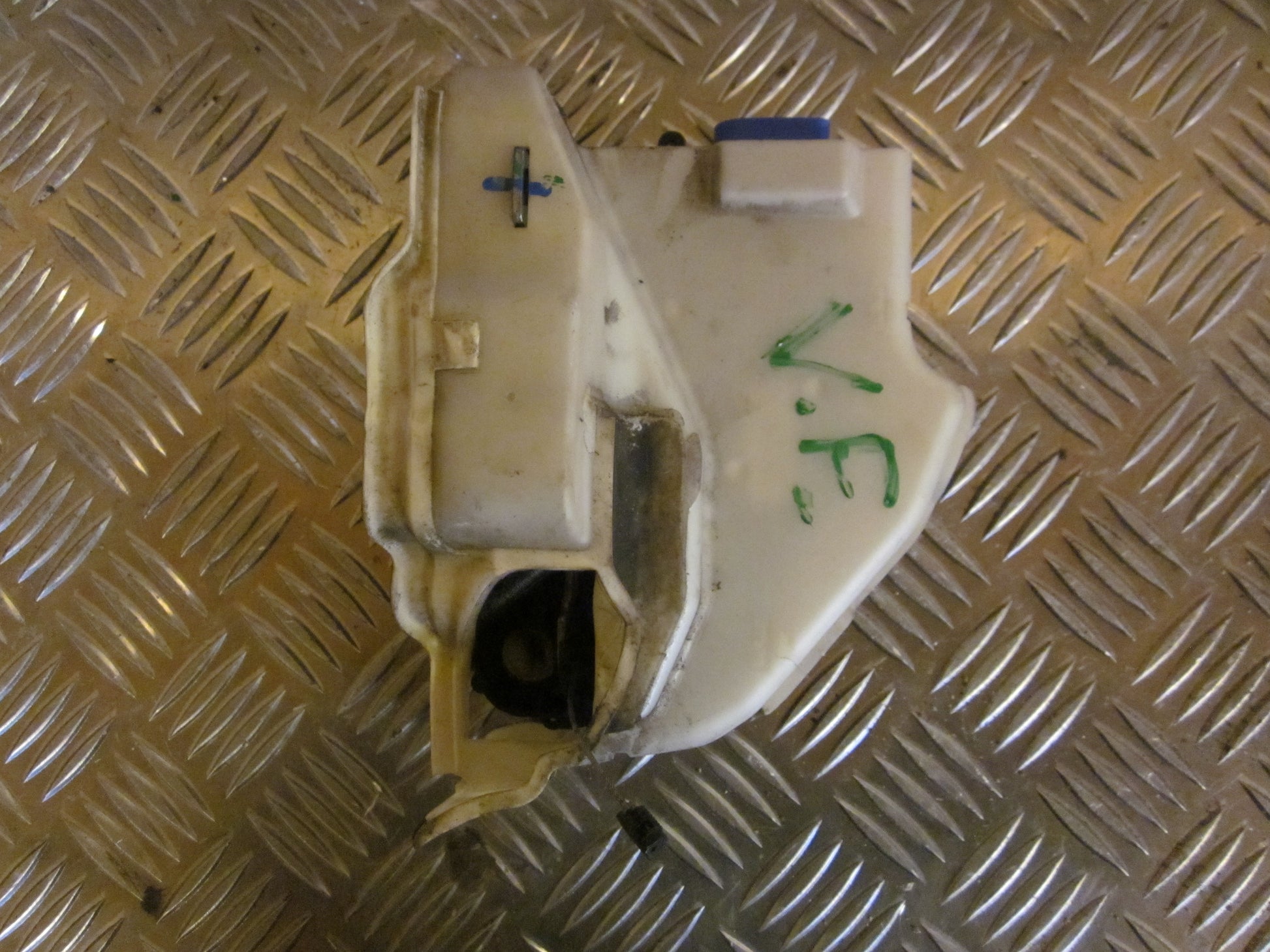 VW Golf 5 1K Dørlås Med OEM Nr. Ophugger Fra VW Ophugger