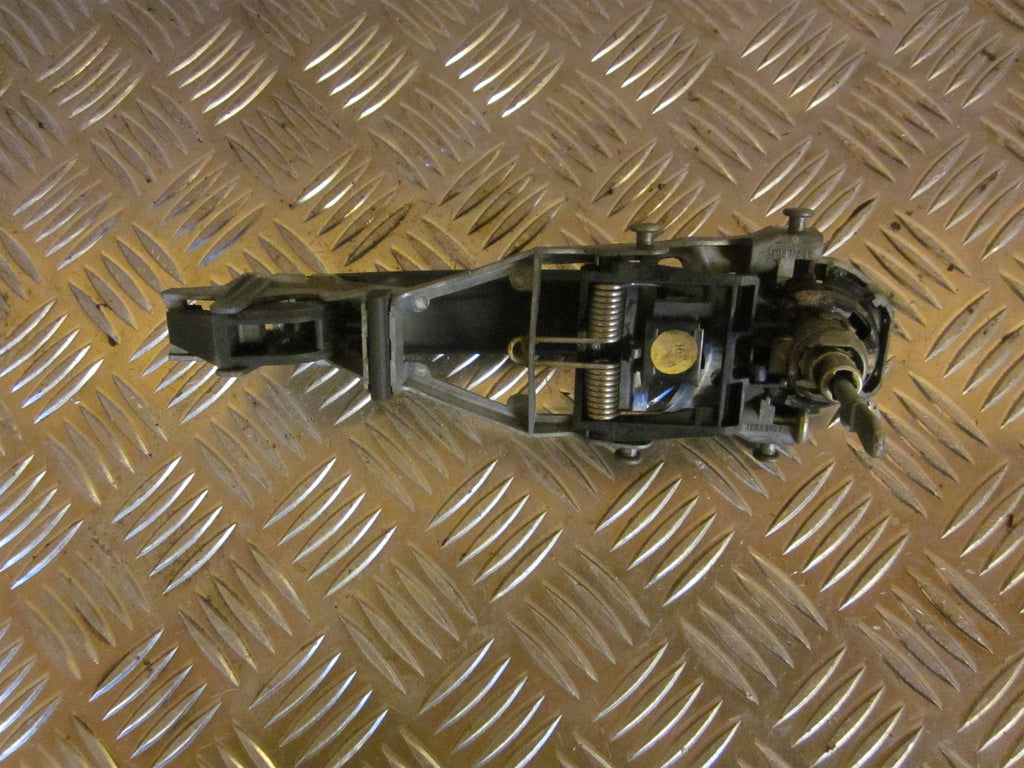 VW Golf 5 1K Håndtag Udvendig Med OEM Nr. 3B0837205F3FZ Fra VW Ophugger