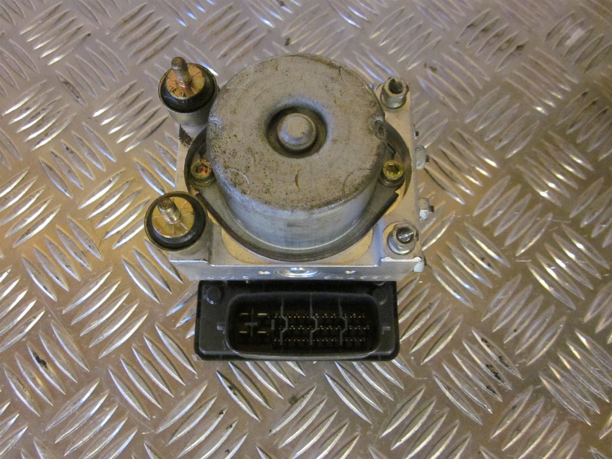 Toyota Yaris Verso ABS Pumpe Med OEM Nr. 8954152230 Fra Toyota Ophugger