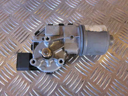 VW Passat 3B Viskermotor Med OEM Nr. 3B1955113D Fra VW Ophugger