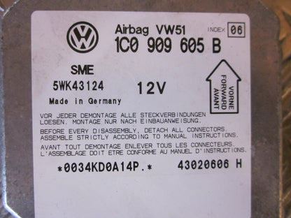 VW Passat 3B Airbag Elboks Med OEM Nr. Ophugger Fra VW Ophugger