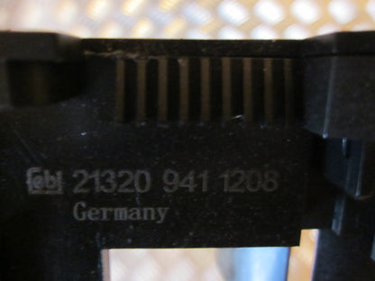 VW Passat 3B Kontakt Blink Med OEM Nr. Ophugger Fra VW Ophugger