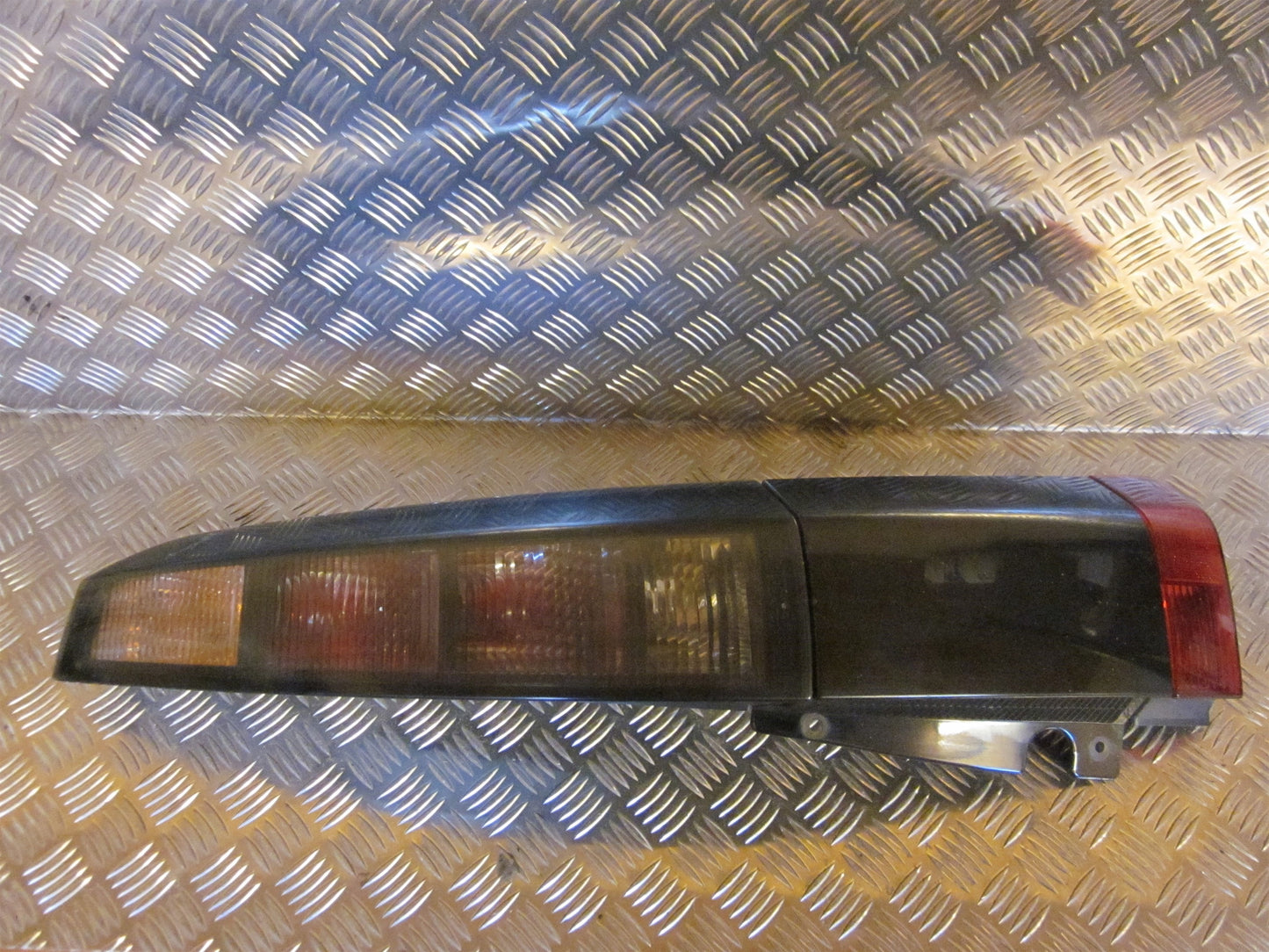 Opel Meriva A Baglygte Med OEM Nr. Ophugger Fra Opel Ophugger