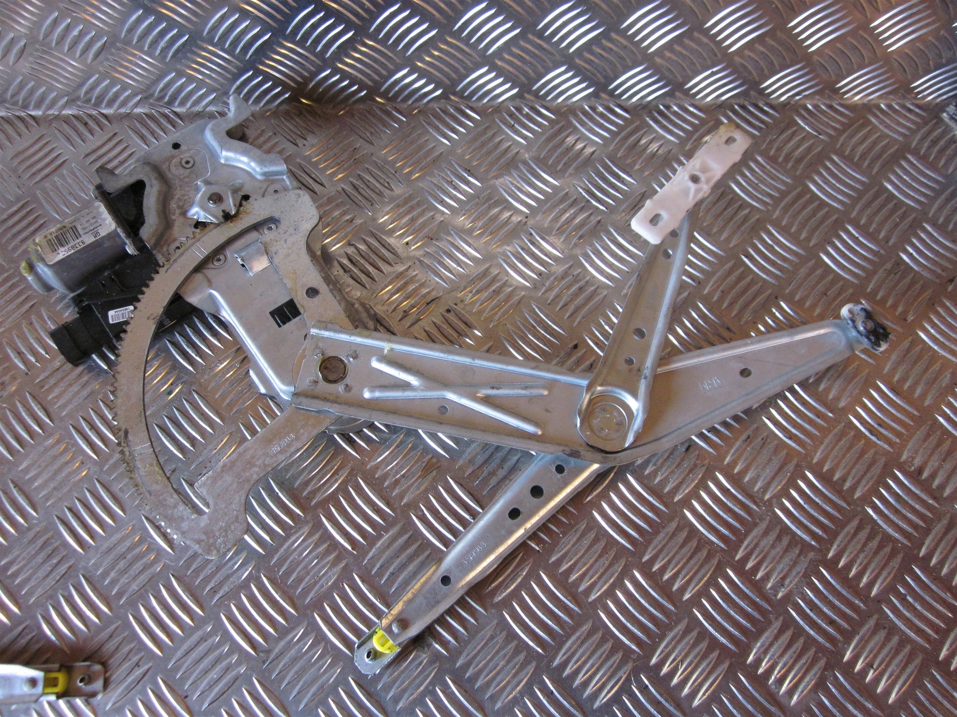 Opel Meriva A Rudemotor - Rudehejs Med OEM Nr. 93389551 Fra Opel Ophugger