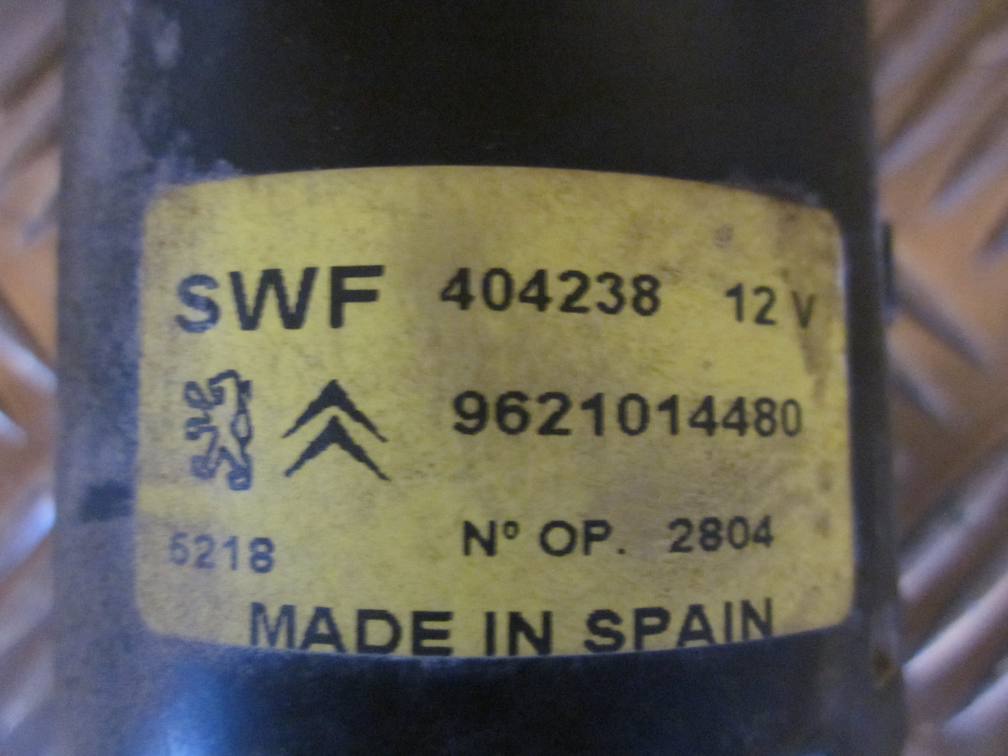 Peugeot Partner Viskermotor Med OEM Nr. Ophugger Fra Peugeot Ophugger