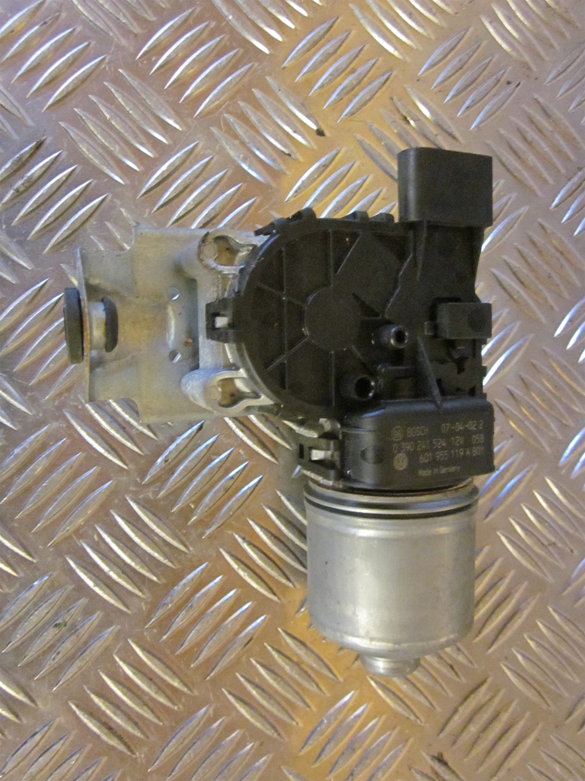 VW Polo 9N Viskermotor Med OEM Nr. 6Q1955113 Fra VW Ophugger