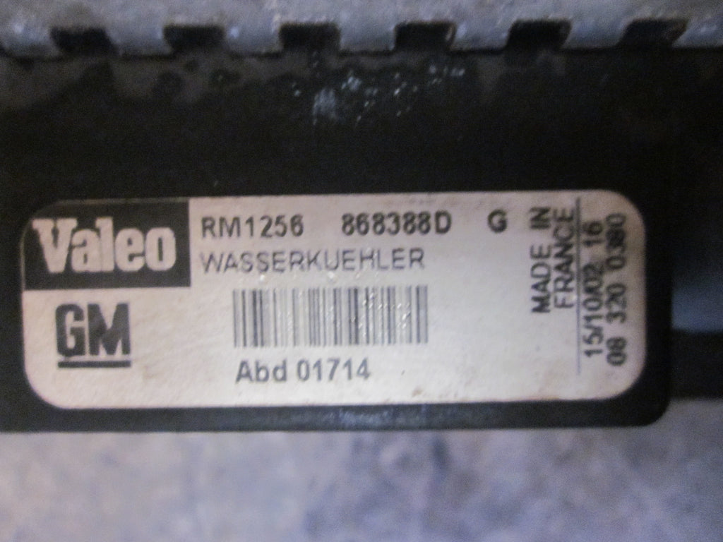 Opel Vectra C Køler Med OEM Nr. 1300244 Fra Opel Ophugger