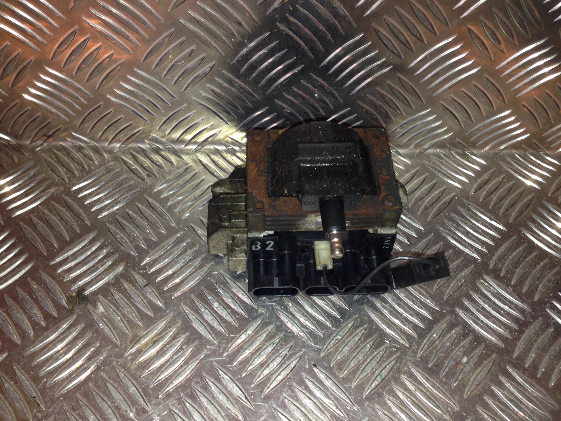 Volvo 440/460 Tændspole El Med OEM Nr. Ophugger Fra Volvo Ophugger
