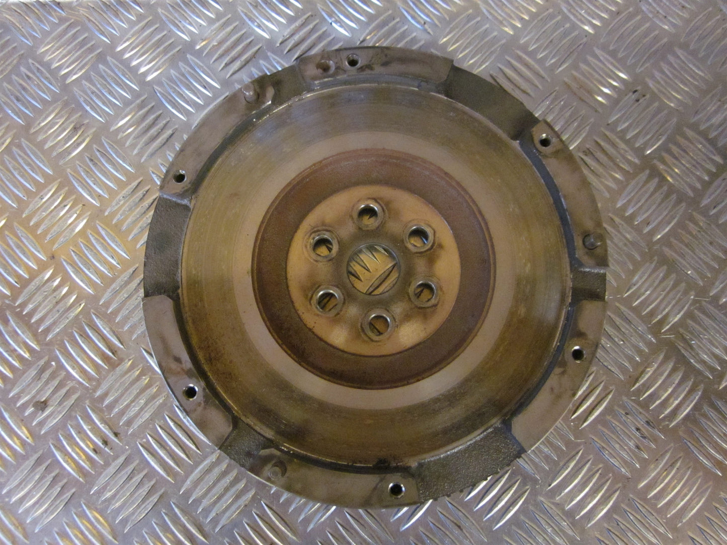 Mazda 5 Svinghjul Med OEM Nr. Ophugger Fra Mazda Ophugger