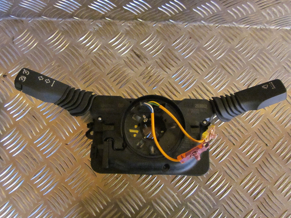 Opel Zafira B Kontakt Combi Med OEM Nr. 13177916 Fra Opel Ophugger